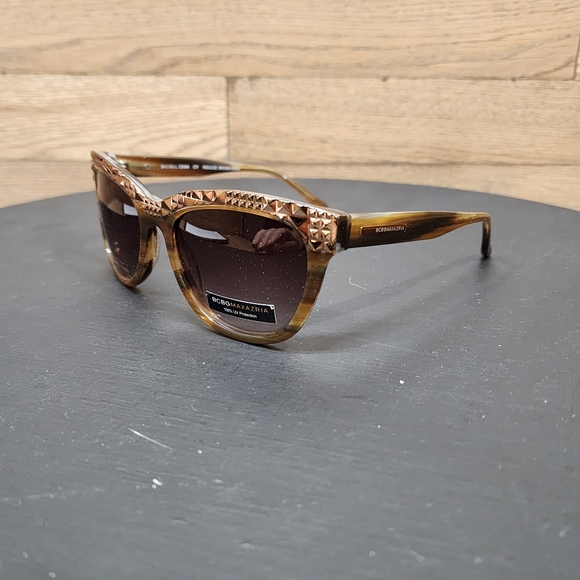 BCBGMAXAZR​IA Indulge Brown Horn 54 19 135 - Tortoise with Bling - Picture 4 of 9